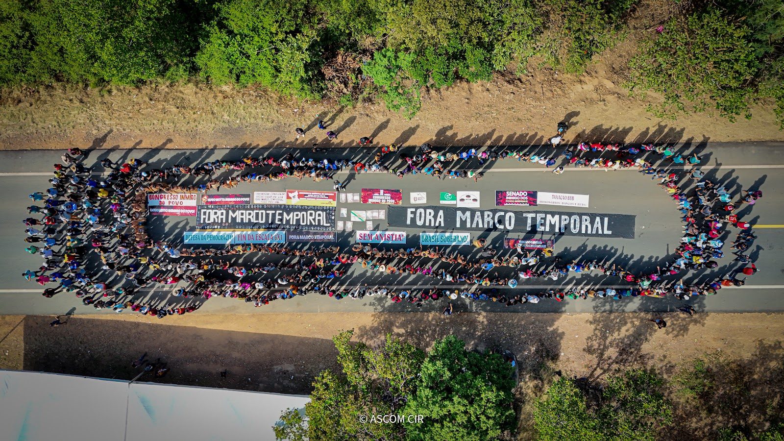 Presente nos territórios