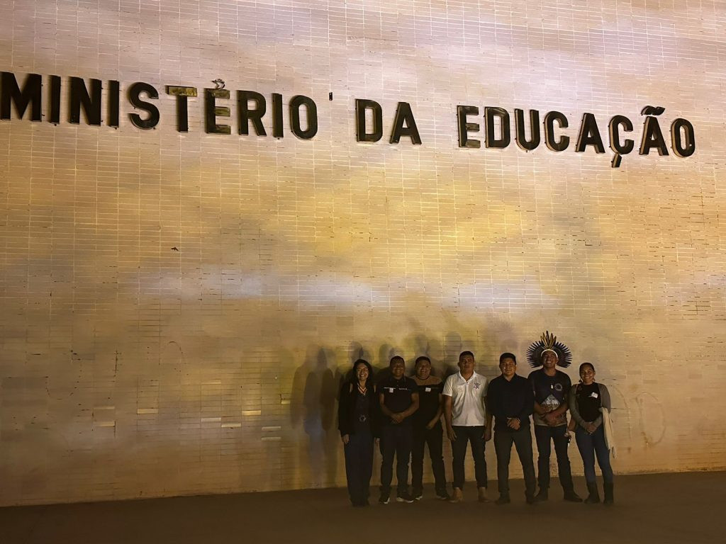 EM BRASÍLIA, LIDERANÇAS RELATAM SITUAÇÃO PRECÁRIA DA EDUCAÇÃO ESCOLAR INDÍGENA DE RORAIMA À COORDENAÇÃO DE POLÍTICAS EDUCACIONAIS INDÍGENAS DO MEC