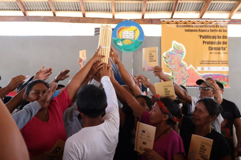 EM ATO HISTÓRICO, POVOS DA TERRA INDÍGENA RAPOSA SERRA DO SOL LANÇAM PROTOCOLO DE CONSULTA