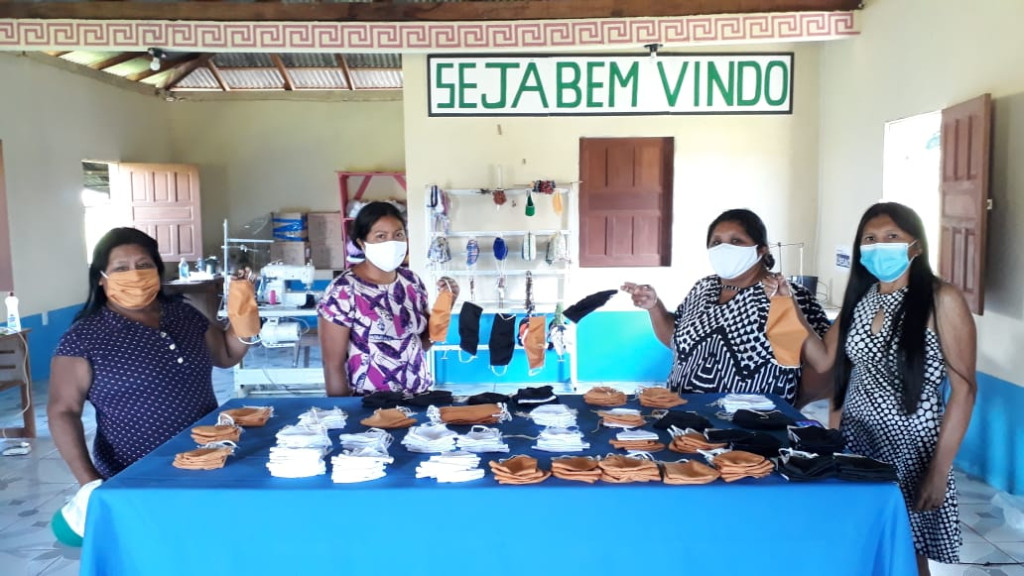 MULHERES DA COMUNIDADE MATURUCA PRODUZEM 350 MÁSCARAS CASEIRAS NO COMBATE À COVID-19