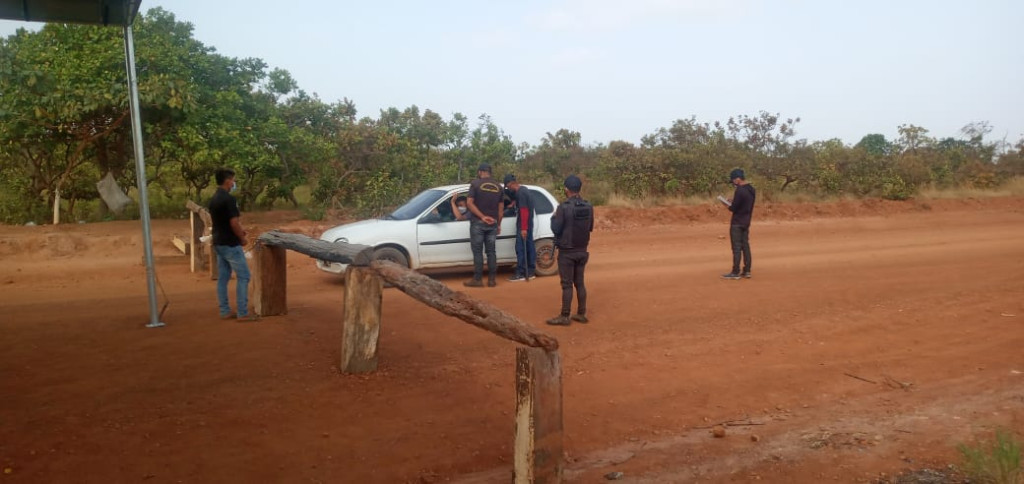 Sem ação do governo, comunidades indígenas de Roraima reativam barreiras sanitárias para conter o avanço da covid-19 e combate ao garimpo ilegal