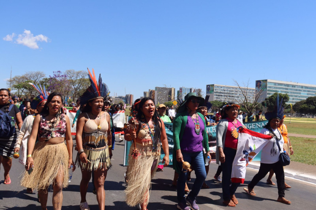 Mulheres indígenas de Roraima ecoaram suas vozes na III Marcha histórica em Brasília