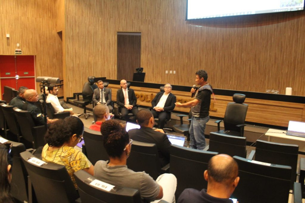 EM DIÁLOGO COM ÓRGÃOS PÚBLICOS, LIDERANÇAS COBRAM AÇÃO EFETIVA PARA COMBATER AUMENTO DE INVASÕES NAS TERRAS INDÍGENAS