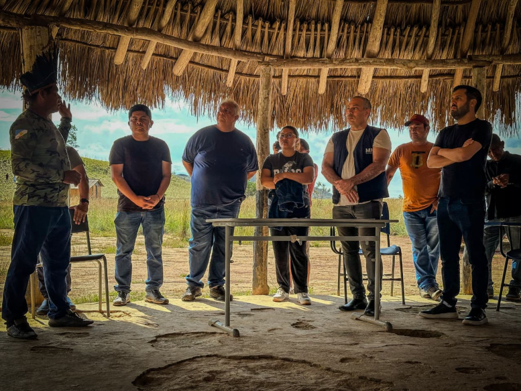 LIDERANÇAS DA RAPOSA SERRA DO SOL RECEBEM MPF NA COMUNIDADE INDÍGENA EREM MUTÃKEN
