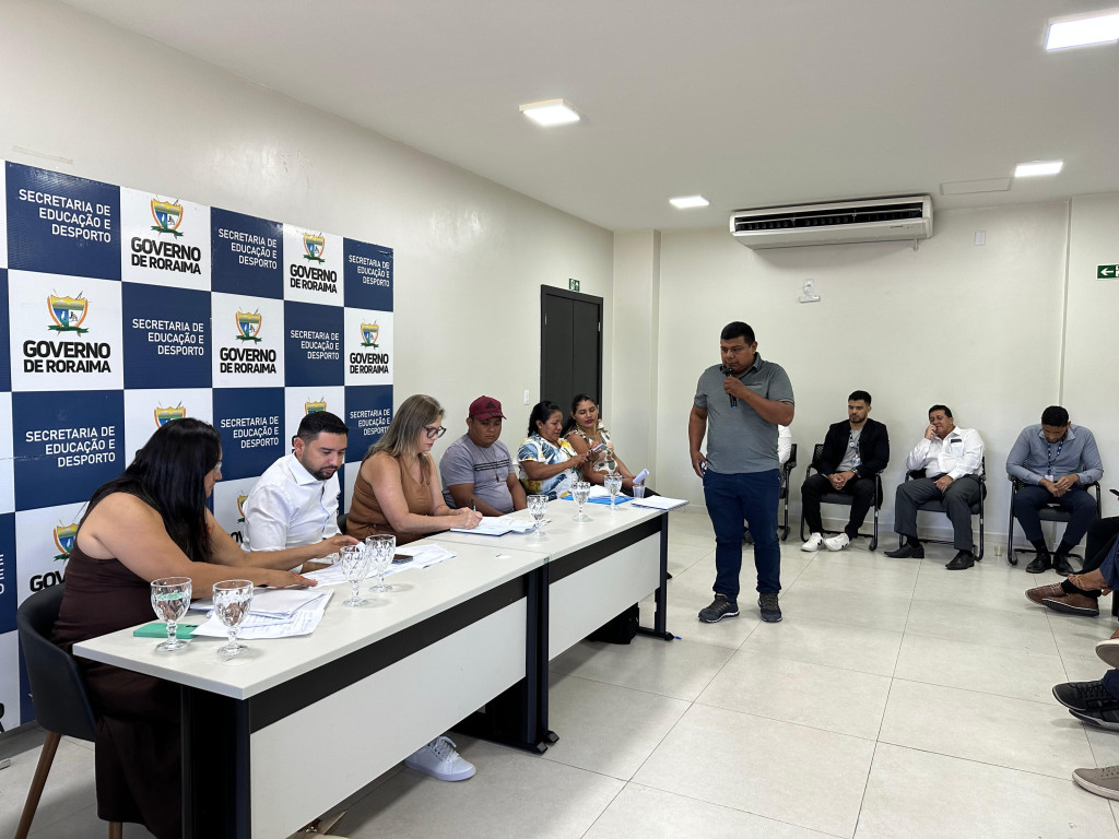 LIDERANÇAS INDÍGENAS COBRAM MELHORIAS URGENTES NA EDUCAÇÃO ESCOLAR INDÍGENA DURANTE REUNIÃO COM SEED E FNDE