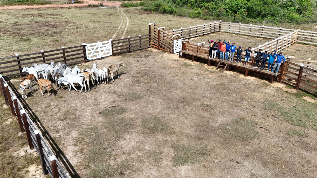 COMUNIDADE INDÍGENA CAJUEIRO, NA REGIÃO AMAJARI, INAUGURA CURRAL CONSTRUÍDO POR MEIO DO PGTA