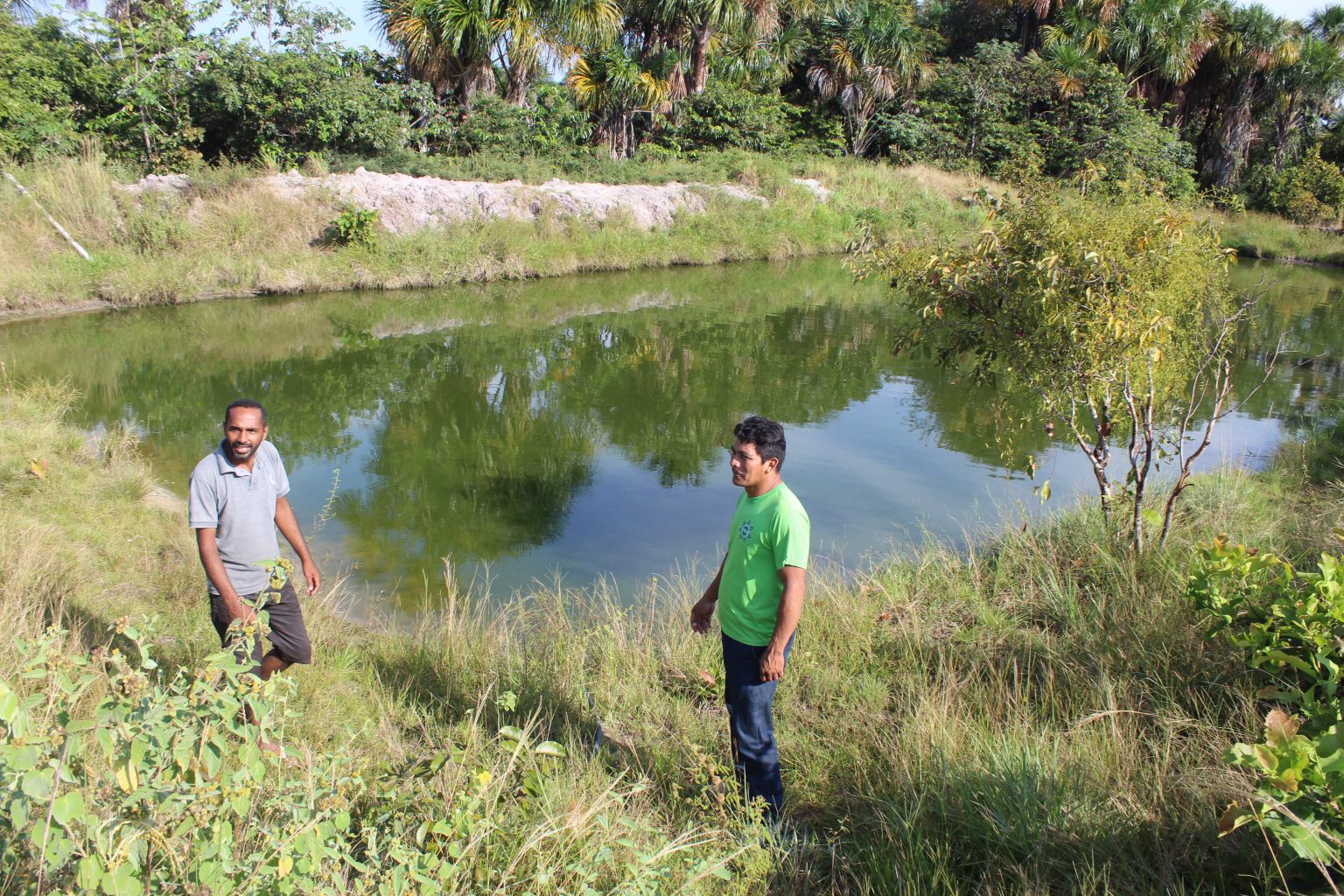 Coordenador Alexsandro e Jucicley Ferreira, Tanque de peixes, Truaru